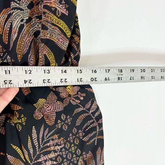 A New Day Romper Women's XL Tropical Floral Halter Sleeveless Elastic Waist NWT - Picture 6 of 10